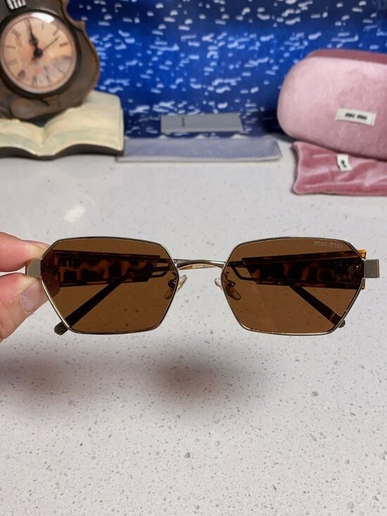 ✅NWT Authentic  MIU MIU Sunglasses main image 6
